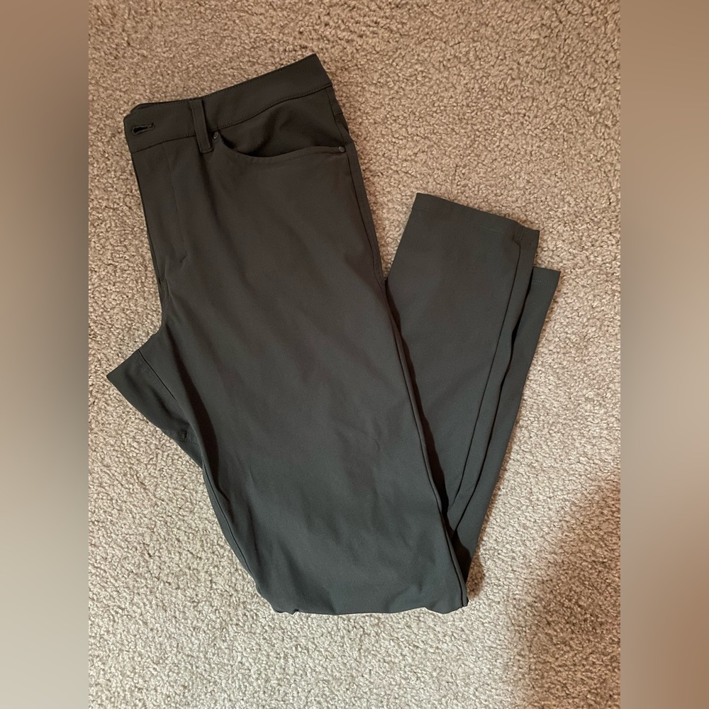 Lululemon Slim Fit Pant- Mens